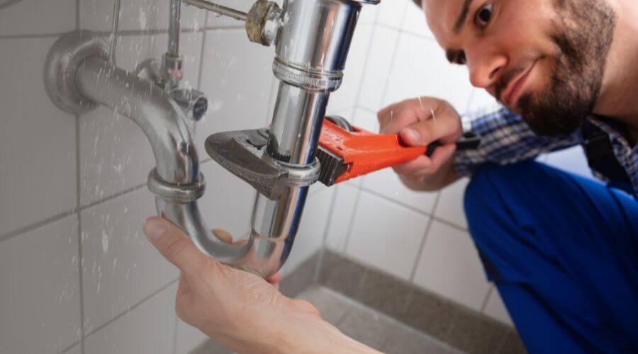 Professional same day plumber services in Willits, CA